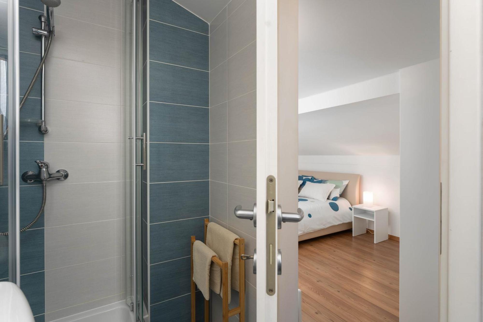 Degrassi Square Apartments (Adults Only) Vrsar Ngoại thất bức ảnh